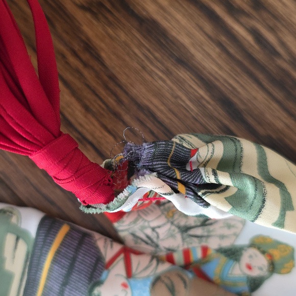 Natori Dynasty Robe - Picture 12 of 16